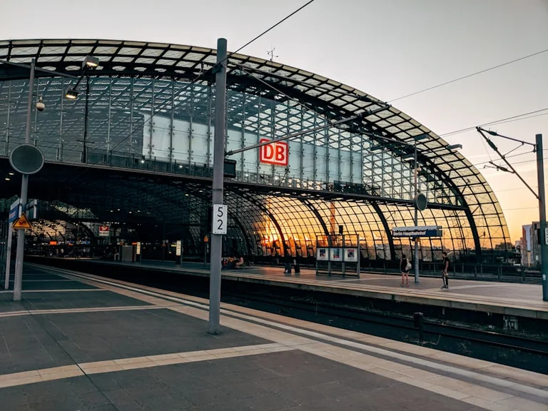 Deutsche Bahn am 14. August: Live-Fahrplan vor Abfahrt prüfen