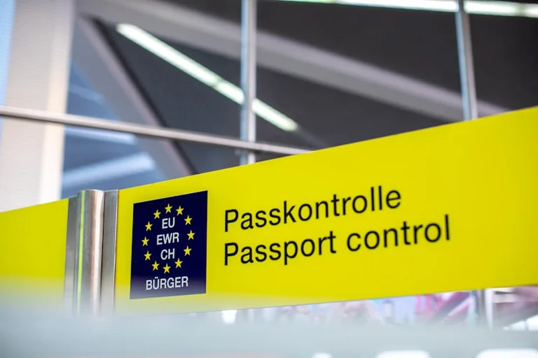 EES: Was Deutsche mit Nicht-EU-Angehörigen planen müssen