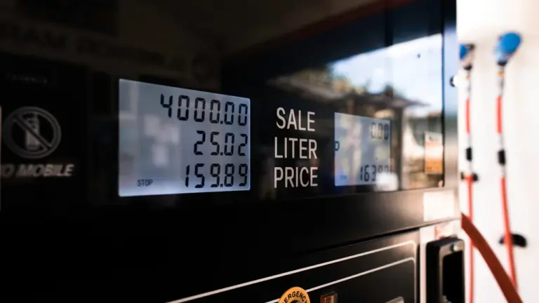 ETS2 2027: Startet der CO₂-Preis für Heizen und Tanken?