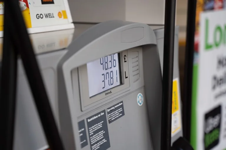 ETS2 2027: Startet der CO₂-Preis für Heizen und Tanken?