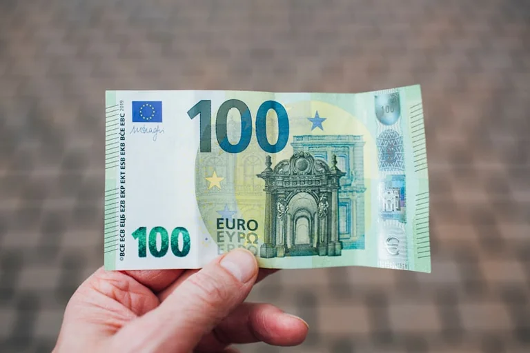 EZB am 10. September: Fällt der Einlagenzins für Sparer?