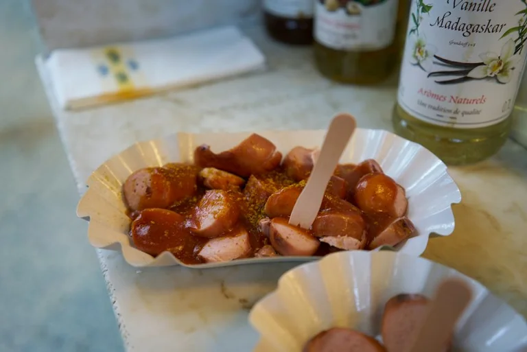 Dienstagabend in Berlin: Kultur und Essen günstig planen