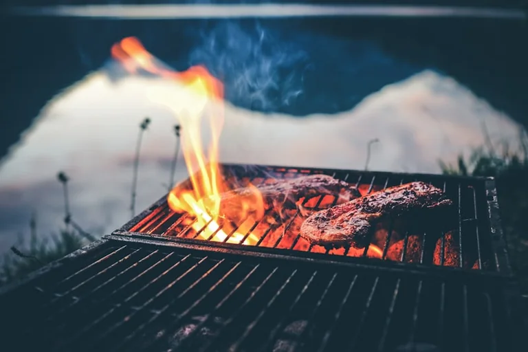 Grillen am Spätsommerabend: Diese Regeln gelten vor Ort