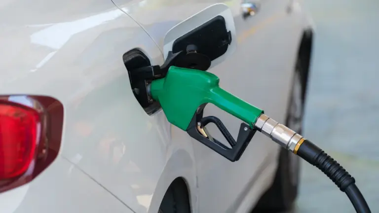 Tanken im September: So sparen Autofahrer bei kurzen Wegen